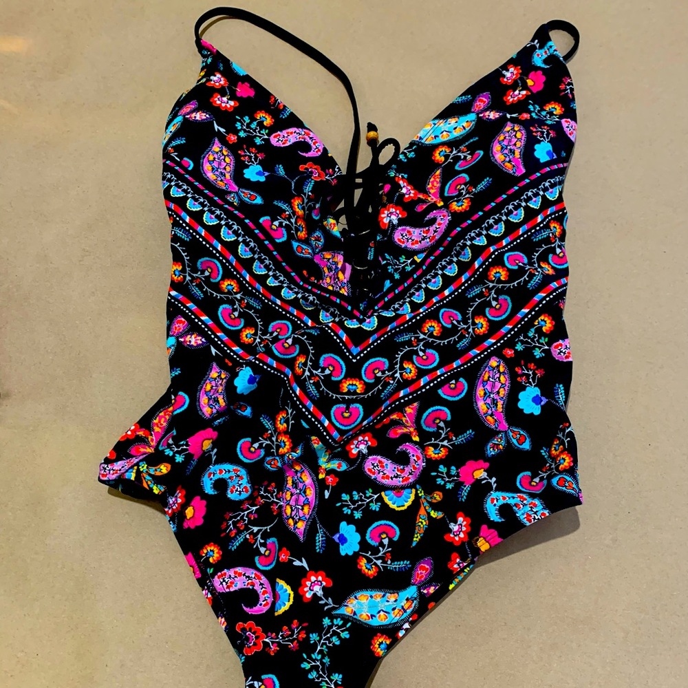 Paisley and black one piece bathing suit size XL